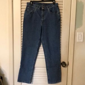 💐 Additions by Chico’s Straight Legged Jeans 💐